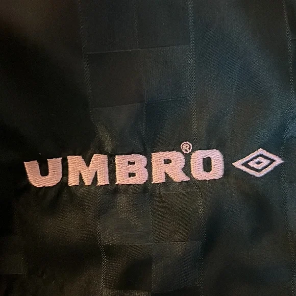 ᴜᴍʙʀᴏ ꜱʜᴏʀᴛꜱ - Picture 4 of 5